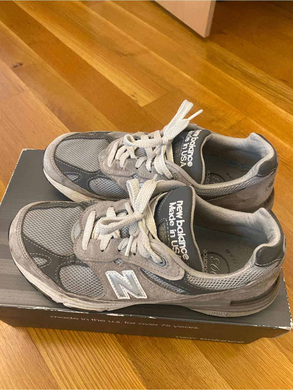 New Balance 993 Women’s Size 8 Gray Running Shoes